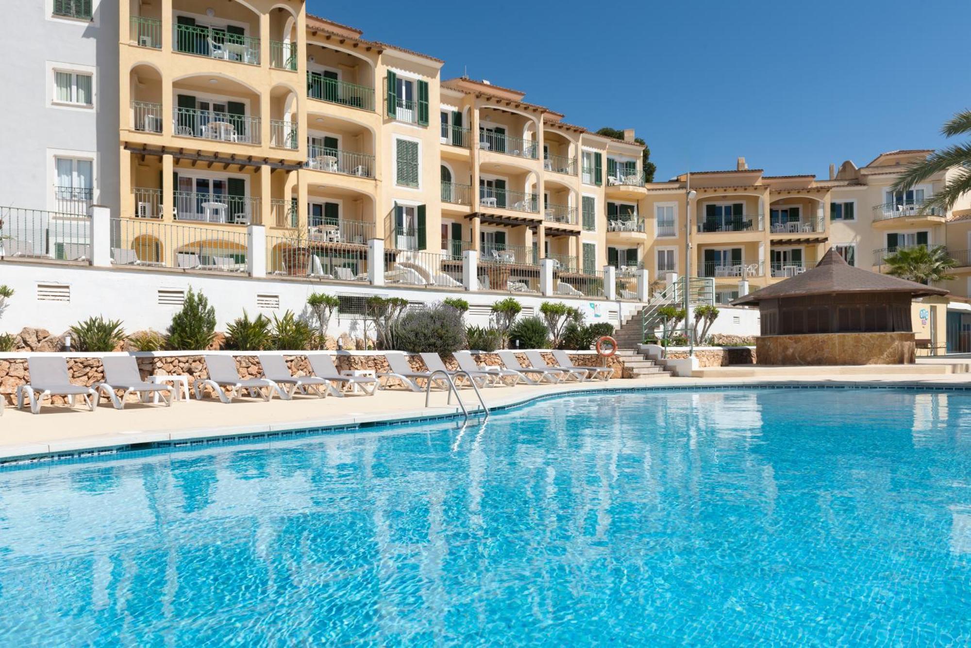 อพาร์ตโฮเต็ล โอนา กาลา ปี คลับ Aparthotel Cala Pi  ภายนอก รูปภาพ