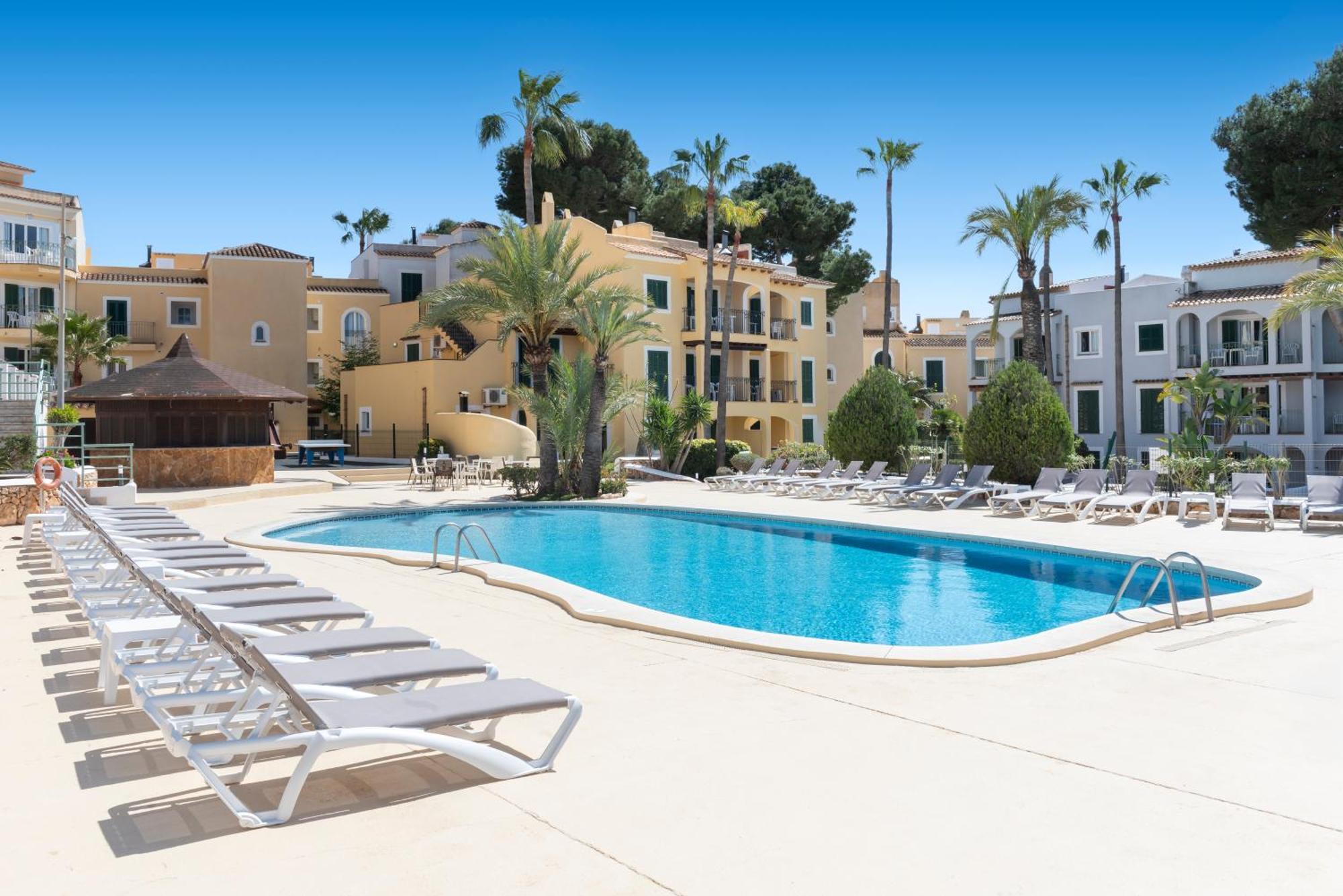 อพาร์ตโฮเต็ล โอนา กาลา ปี คลับ Aparthotel Cala Pi  ภายนอก รูปภาพ