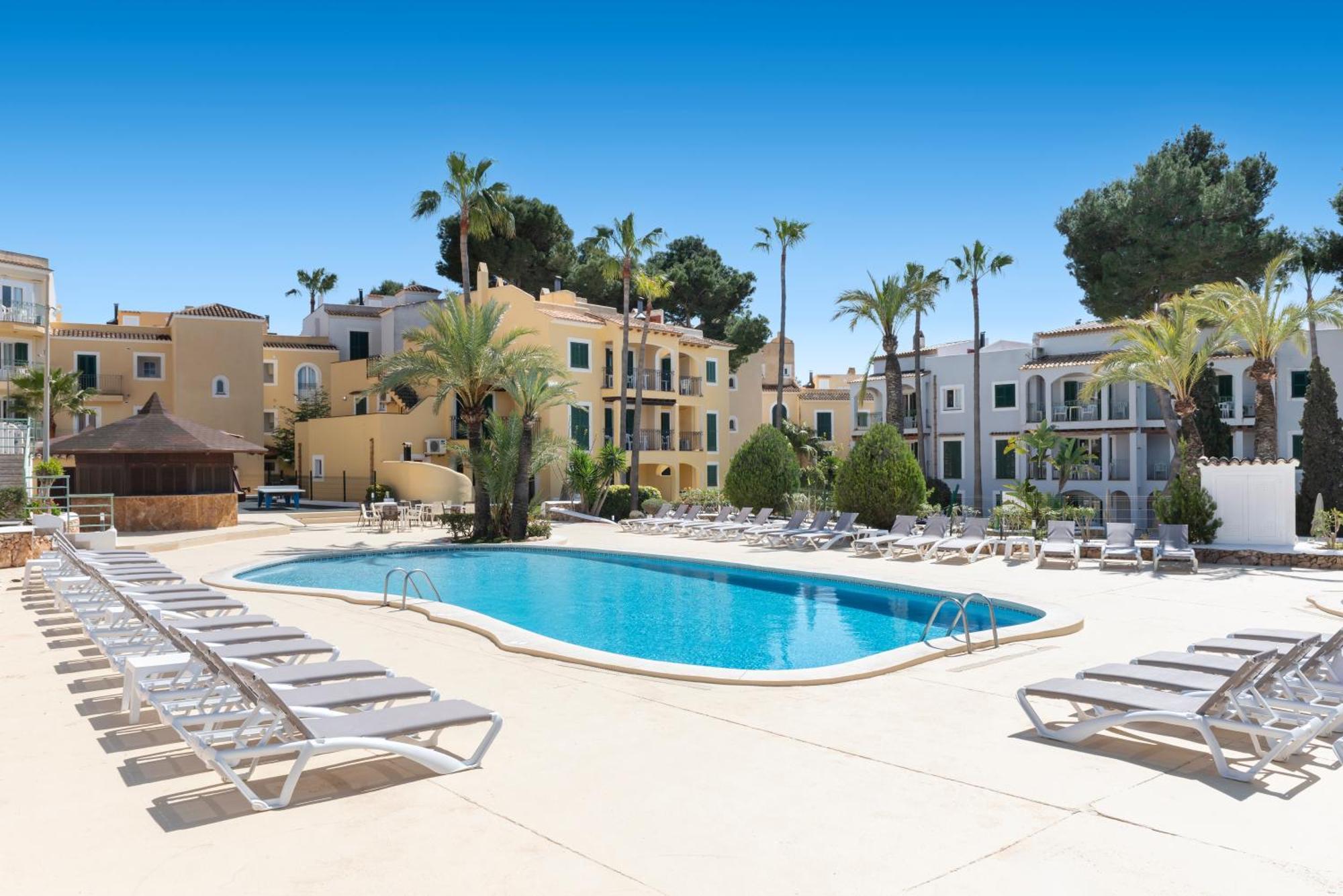 อพาร์ตโฮเต็ล โอนา กาลา ปี คลับ Aparthotel Cala Pi  ภายนอก รูปภาพ
