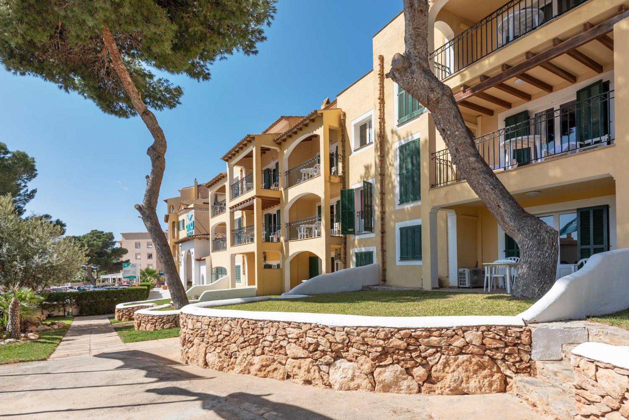 อพาร์ตโฮเต็ล โอนา กาลา ปี คลับ Aparthotel Cala Pi  ภายนอก รูปภาพ